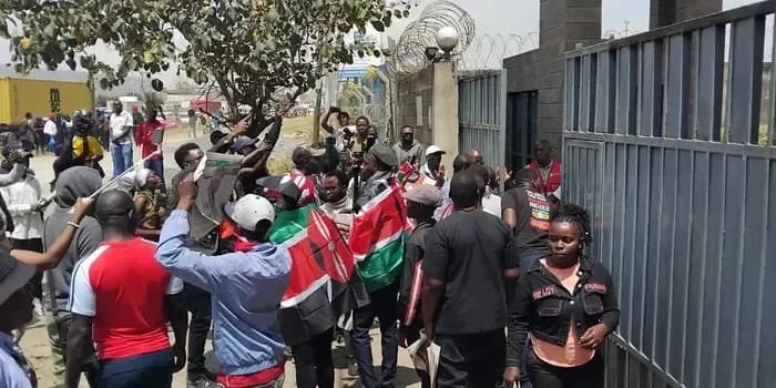 Protesters Demonstrate Outside Standard Group Offices Over Ruto Coverage